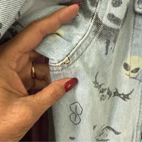 RB1 Wild fable distress denim graffiti jacket size small - Picture 6 of 10